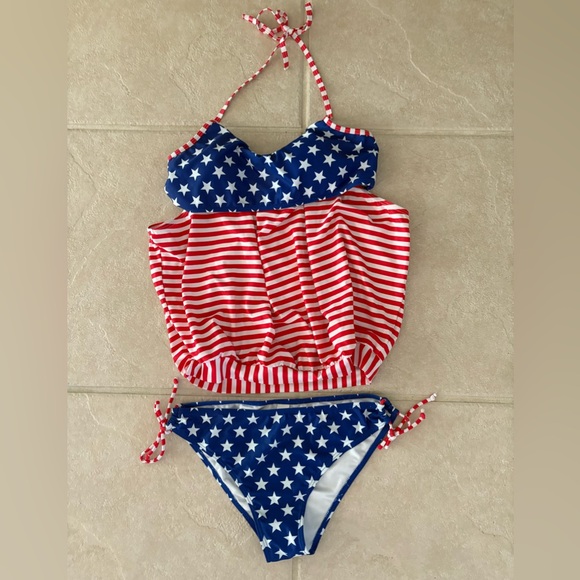 Other - NWOT Women’s American Flag Patriotic 2 Piece Tankini Swimsuit Set - Size Medium